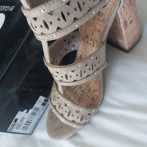 Women's thick high heels sandal - Picture 2 of 4